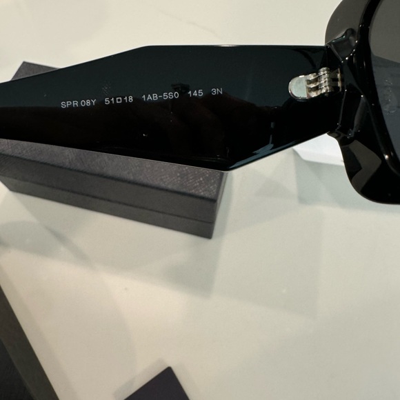 Prada Sunglasses with case, box and original receipt - Picture 7 of 10